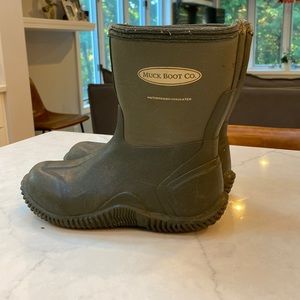 Olive/army green muck boots